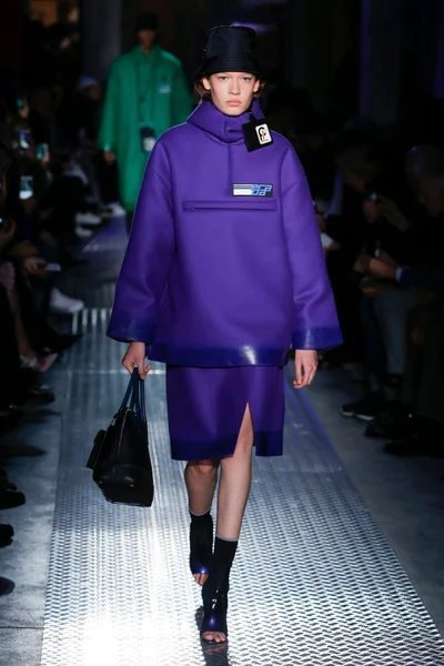 Look 40